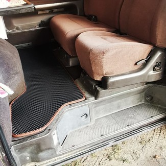 Ворсовые коврики на Toyota Hiace (H100) 1989 - 2005 в Улан-Удэ Ворсовые коврики на Toyota Hiace (H100) 1989 - 2005 в Улан-Удэ