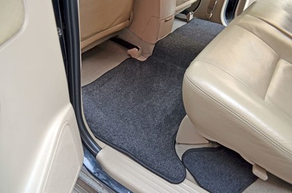 Коврики на Toyota Fortuner I 2004 - 2015 в Улан-Удэ Коврики на Toyota Fortuner I 2004 - 2015 в Улан-Удэ