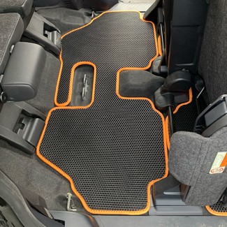 Ворсовые коврики на Toyota Sienta II 2015 - 2022 в Улан-Удэ Ворсовые коврики на Toyota Sienta II 2015 - 2022 в Улан-Удэ