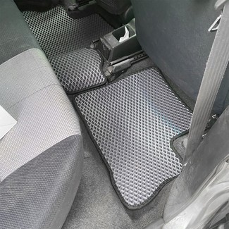 Ворсовые коврики на Daihatsu Storia 1998 - 2004 в Улан-Удэ Ворсовые коврики на Daihatsu Storia 1998 - 2004 в Улан-Удэ