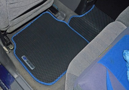 Коврики на Subaru Legacy III 1998 - 2003 в Улан-Удэ Коврики на Subaru Legacy III 1998 - 2003 в Улан-Удэ