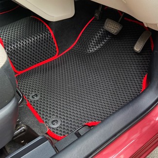 Ворсовые коврики на Toyota Sienta II 2015 - 2022 в Улан-Удэ Ворсовые коврики на Toyota Sienta II 2015 - 2022 в Улан-Удэ