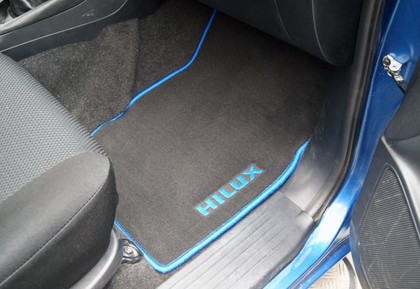 Ворсовые коврики на Toyota Hilux VII 2008 - 2015 в Улан-Удэ Ворсовые коврики на Toyota Hilux VII 2008 - 2015 в Улан-Удэ