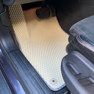 Коврики на Audi A6 (C6) 2004 - 2011 в Улан-Удэ Коврики на Audi A6 (C6) 2004 - 2011 в Улан-Удэ