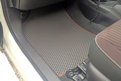 Ворсовые коврики на Toyota Aqua (P10) 2011&nbsp;-&nbsp;2021 в Улан-Удэ