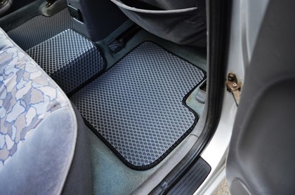 Коврики на Toyota Avensis I 1997&nbsp;-&nbsp;2002 в Улан-Удэ