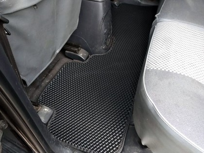 Ворсовые коврики на KIA Sportage II 2004 - 2009 в Улан-Удэ Ворсовые коврики на KIA Sportage II 2004 - 2009 в Улан-Удэ