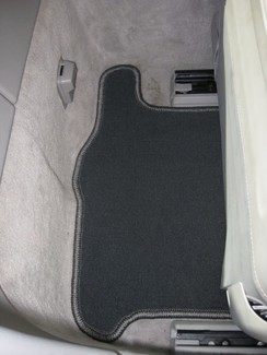 Ворсовые коврики на Mercedes SL (R230) 2001 - 2011 в Улан-Удэ Ворсовые коврики на Mercedes SL (R230) 2001 - 2011 в Улан-Удэ