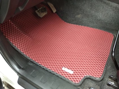 Ворсовые коврики на Suzuki Grand Vitara III 2005 - 2016 в Улан-Удэ Ворсовые коврики на Suzuki Grand Vitara III 2005 - 2016 в Улан-Удэ