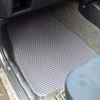 Коврики на Nissan Kix 2008 - 2012 в Улан-Удэ Коврики на Nissan Kix 2008 - 2012 в Улан-Удэ