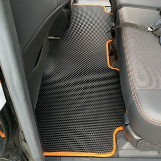 Ворсовые коврики на Toyota Sienta II 2015 - 2022 в Улан-Удэ Ворсовые коврики на Toyota Sienta II 2015 - 2022 в Улан-Удэ