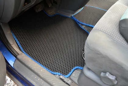 Ворсовые коврики на Mazda MPV II 1999 - 2006 в Улан-Удэ Ворсовые коврики на Mazda MPV II 1999 - 2006 в Улан-Удэ