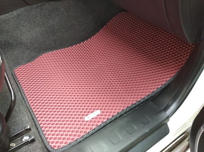 Ворсовые коврики на Suzuki Grand Vitara III 2005 - 2016 в Улан-Удэ Ворсовые коврики на Suzuki Grand Vitara III 2005 - 2016 в Улан-Удэ