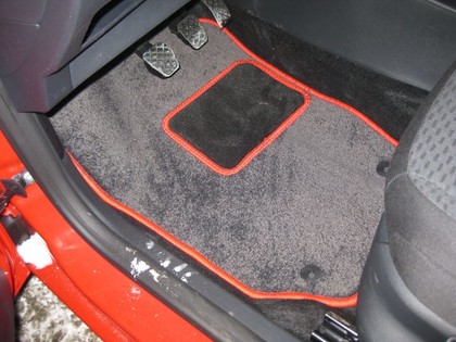 Ворсовые коврики на Skoda Fabia II 2007 - 2015 в Улан-Удэ Ворсовые коврики на Skoda Fabia II 2007 - 2015 в Улан-Удэ