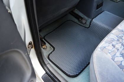 Коврики на Toyota Avensis I 1997&nbsp;-&nbsp;2002 в Улан-Удэ