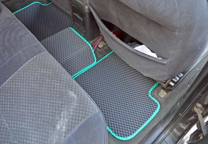 Коврики на Toyota Avensis I 1997&nbsp;-&nbsp;2002 в Улан-Удэ