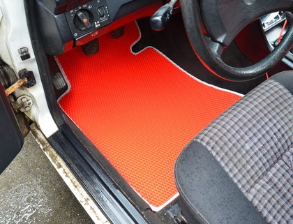 Коврики на Mercedes E (W124) 1986 - 1996 в Улан-Удэ Коврики на Mercedes E (W124) 1986 - 1996 в Улан-Удэ