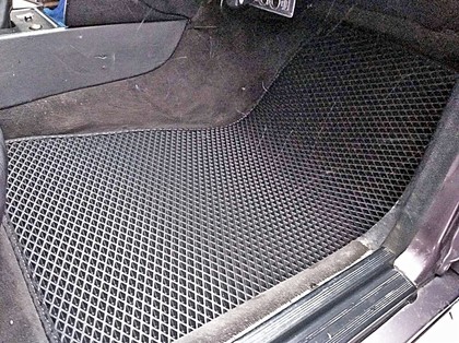 Коврики на Mercedes 190 (W201) 1982 - 1993 в Улан-Удэ Коврики на Mercedes 190 (W201) 1982 - 1993 в Улан-Удэ