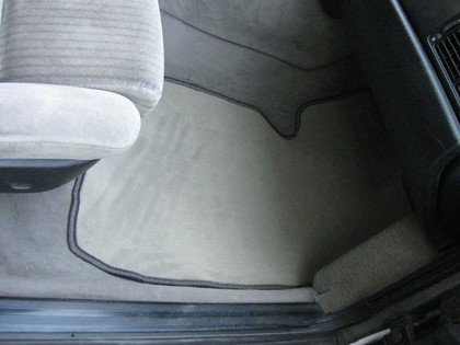 Ворсовые коврики на Audi 100 (C3) 1982 - 1991 в Улан-Удэ Ворсовые коврики на Audi 100 (C3) 1982 - 1991 в Улан-Удэ