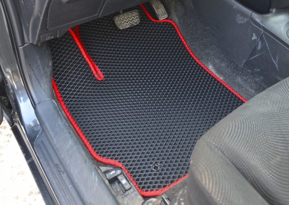 EVA коврики на Toyota Yaris II 2005 - 2011 в Улан-Удэ EVA коврики на Toyota Yaris II 2005 - 2011 в Улан-Удэ