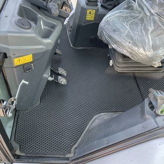 Ворсовые коврики на Спецтехника Экскаватор-погрузчик Cukurova 888 в Улан-Удэ Ворсовые коврики на Спецтехника Экскаватор-погрузчик Cukurova 888 в Улан-Удэ