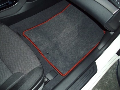 Коврики на Hyundai i40 2011 - 2018 в Улан-Удэ Коврики на Hyundai i40 2011 - 2018 в Улан-Удэ