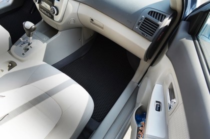 Ворсовые коврики на KIA Cerato I 2004 - 2008 в Улан-Удэ Ворсовые коврики на KIA Cerato I 2004 - 2008 в Улан-Удэ