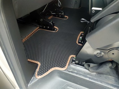 EVA коврики на Volkswagen Caravelle (T6.1) 2019&nbsp;-&nbsp;2024 в Улан-Удэ