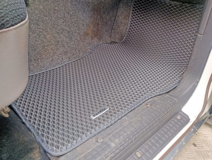 Ворсовые коврики на Nissan Patrol (Y60) 1987 - 1997 в Улан-Удэ Ворсовые коврики на Nissan Patrol (Y60) 1987 - 1997 в Улан-Удэ