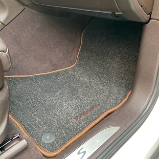 Ворсовые коврики на Porsche Macan I 2013 - 2025 в Улан-Удэ Ворсовые коврики на Porsche Macan I 2013 - 2025 в Улан-Удэ