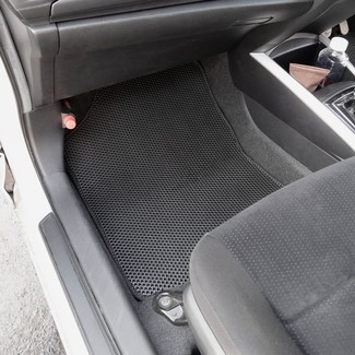 Ворсовые коврики на Toyota Corolla Fielder (E16) 2й рестайлинг 2017&nbsp;-&nbsp;2026 в Улан-Удэ