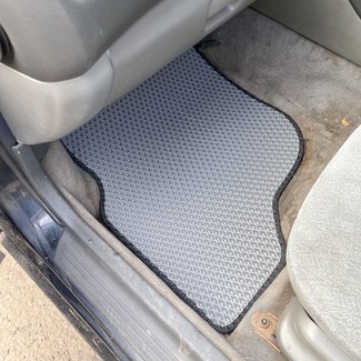 Коврики на Mitsubishi Diamante II 1995 - 2005 в Улан-Удэ Коврики на Mitsubishi Diamante II 1995 - 2005 в Улан-Удэ