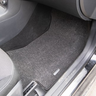 Коврики на Mercedes GLA (X156) 2014 - 2020 в Улан-Удэ Коврики на Mercedes GLA (X156) 2014 - 2020 в Улан-Удэ