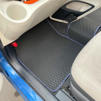 Ворсовые коврики на Toyota Sienta II 2015 - 2022 в Улан-Удэ Ворсовые коврики на Toyota Sienta II 2015 - 2022 в Улан-Удэ