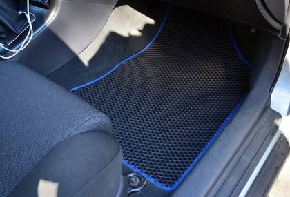 Ворсовые коврики на Toyota Avensis II 2002&nbsp;-&nbsp;2008 в Улан-Удэ