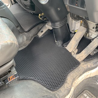 Ворсовые коврики на Isuzu Forward IV узкая кабина 1994 - 2009 в Улан-Удэ Ворсовые коврики на Isuzu Forward IV узкая кабина 1994 - 2009 в Улан-Удэ