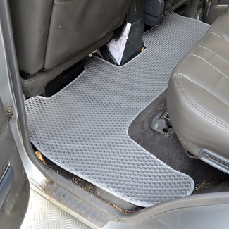 Ворсовые коврики на Toyota Land Cruiser 70 2006 - 2026 в Улан-Удэ Ворсовые коврики на Toyota Land Cruiser 70 2006 - 2026 в Улан-Удэ