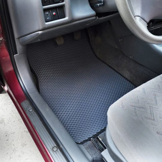 Коврики на Suzuki Baleno I 1995 - 2002 в Улан-Удэ Коврики на Suzuki Baleno I 1995 - 2002 в Улан-Удэ