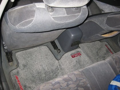 Коврики на Toyota Avensis I 1997&nbsp;-&nbsp;2002 в Улан-Удэ