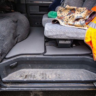 Ворсовые коврики на Mitsubishi Delica 3 1986 - 1999 в Улан-Удэ Ворсовые коврики на Mitsubishi Delica 3 1986 - 1999 в Улан-Удэ