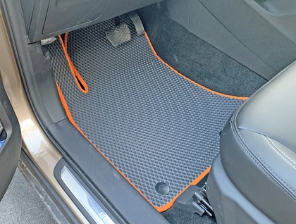 Коврики на Geely Atlas I 2016 - 2022 в Улан-Удэ Коврики на Geely Atlas I 2016 - 2022 в Улан-Удэ