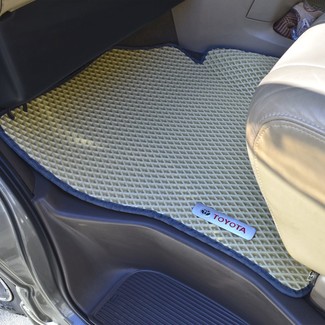 Коврики на Toyota Grand Hiace 1999&nbsp;-&nbsp;2002 в Улан-Удэ