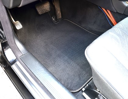 Коврики на Mercedes E (W210) 1995 - 2002 в Улан-Удэ Коврики на Mercedes E (W210) 1995 - 2002 в Улан-Удэ