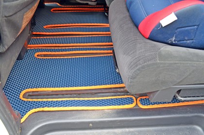 Ворсовые коврики на Nissan Serena (C25) 2005&nbsp;-&nbsp;2010 в Улан-Удэ