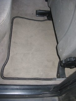 Ворсовые коврики на Audi 100 (C3) 1982 - 1991 в Улан-Удэ Ворсовые коврики на Audi 100 (C3) 1982 - 1991 в Улан-Удэ