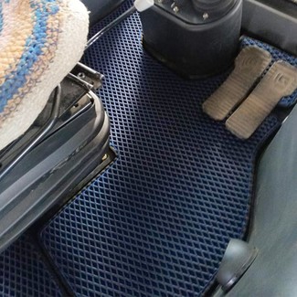 Коврики на Спецтехника Экскаватор-погрузчик LiuGong 777A  в Улан-Удэ