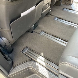 Ворсовые коврики на Toyota Hiace (H300) 2019 - 2026 в Улан-Удэ Ворсовые коврики на Toyota Hiace (H300) 2019 - 2026 в Улан-Удэ