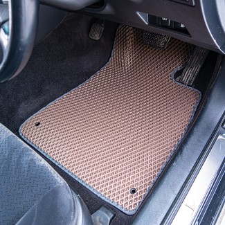 Коврики на Toyota Crown (S180) 2003&nbsp;-&nbsp;2008 в Улан-Удэ