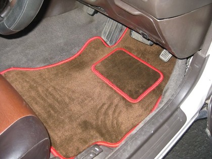 Коврики на Toyota Cresta (X90) 1992 - 1996 в Улан-Удэ Коврики на Toyota Cresta (X90) 1992 - 1996 в Улан-Удэ