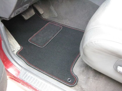 Ворсовые коврики на Toyota Land Cruiser 80 1990 - 1997 в Улан-Удэ Ворсовые коврики на Toyota Land Cruiser 80 1990 - 1997 в Улан-Удэ